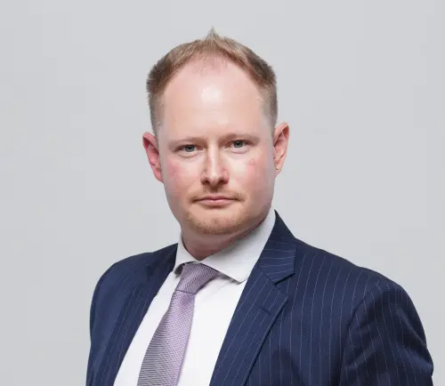 Nickolas Likhachov, MCIArb